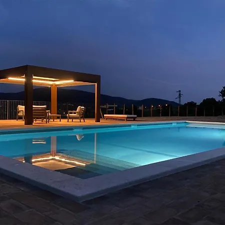 Lovely In Frazione Tatil Evi *